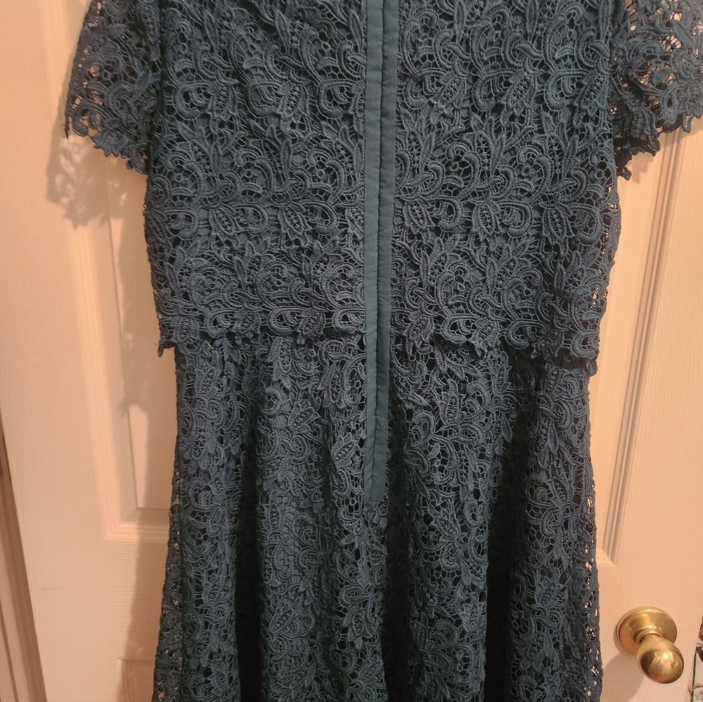 Shani Popover Bodice Fit and Flare Embroidered Dress - Picture 6 of 8